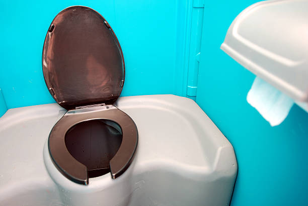 Best Affordable portable toilet rental  in Parkville, MO
